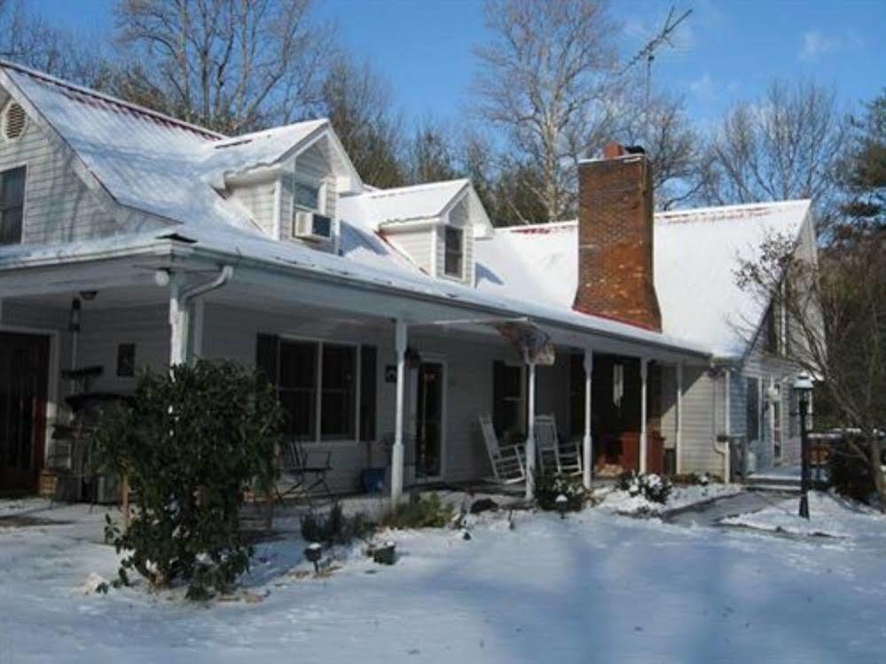 Blue Ridge Manor Bed And Breakfast Fancy Gap Esterno foto